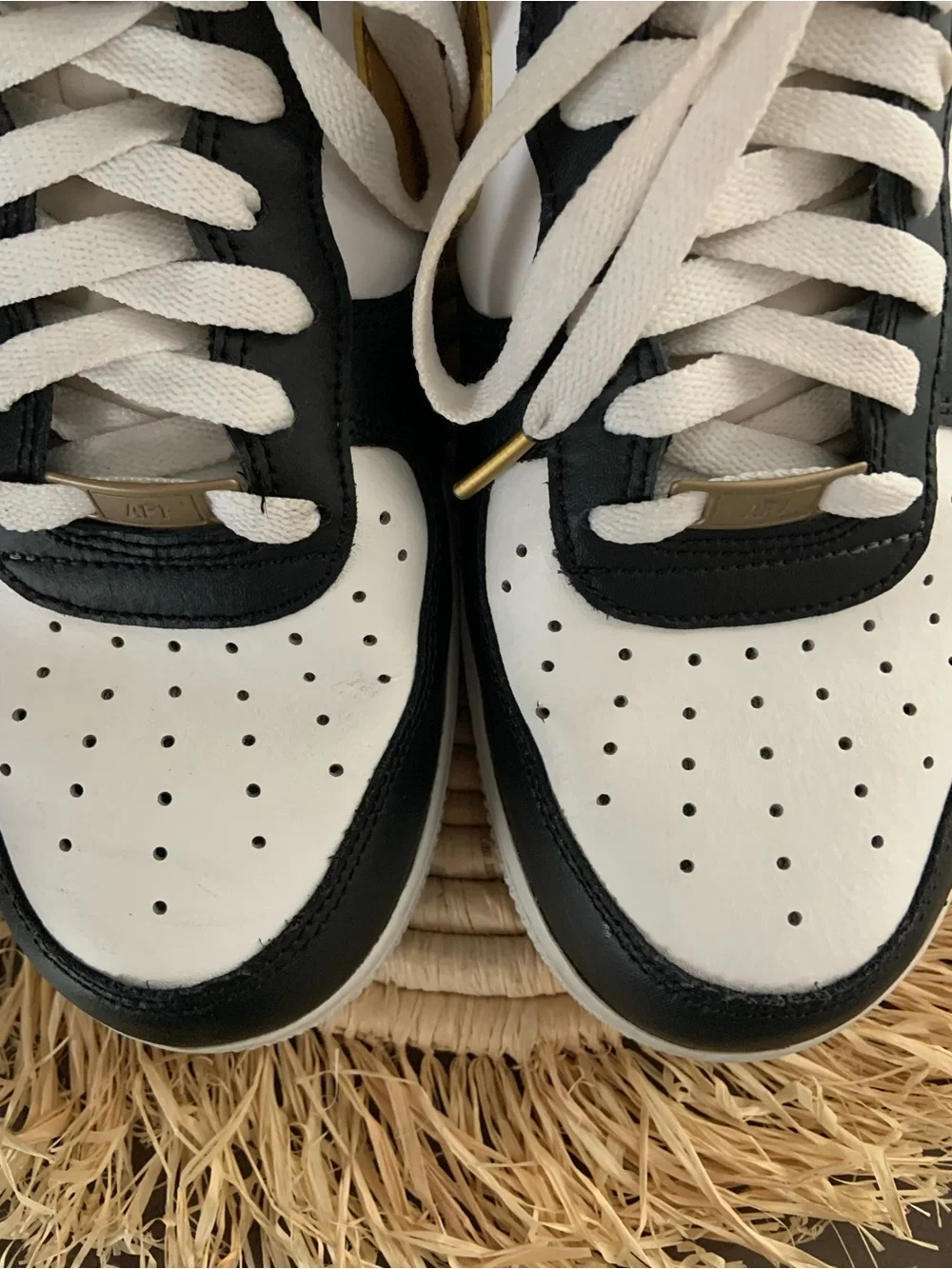 NIKE Men’s Air Force One Black White Gold Sneakers Size 10.5
